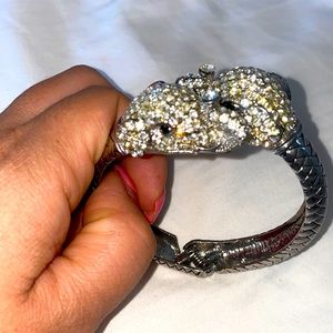 Silver, Diamond Studded Elephant Heads Bracelet.
